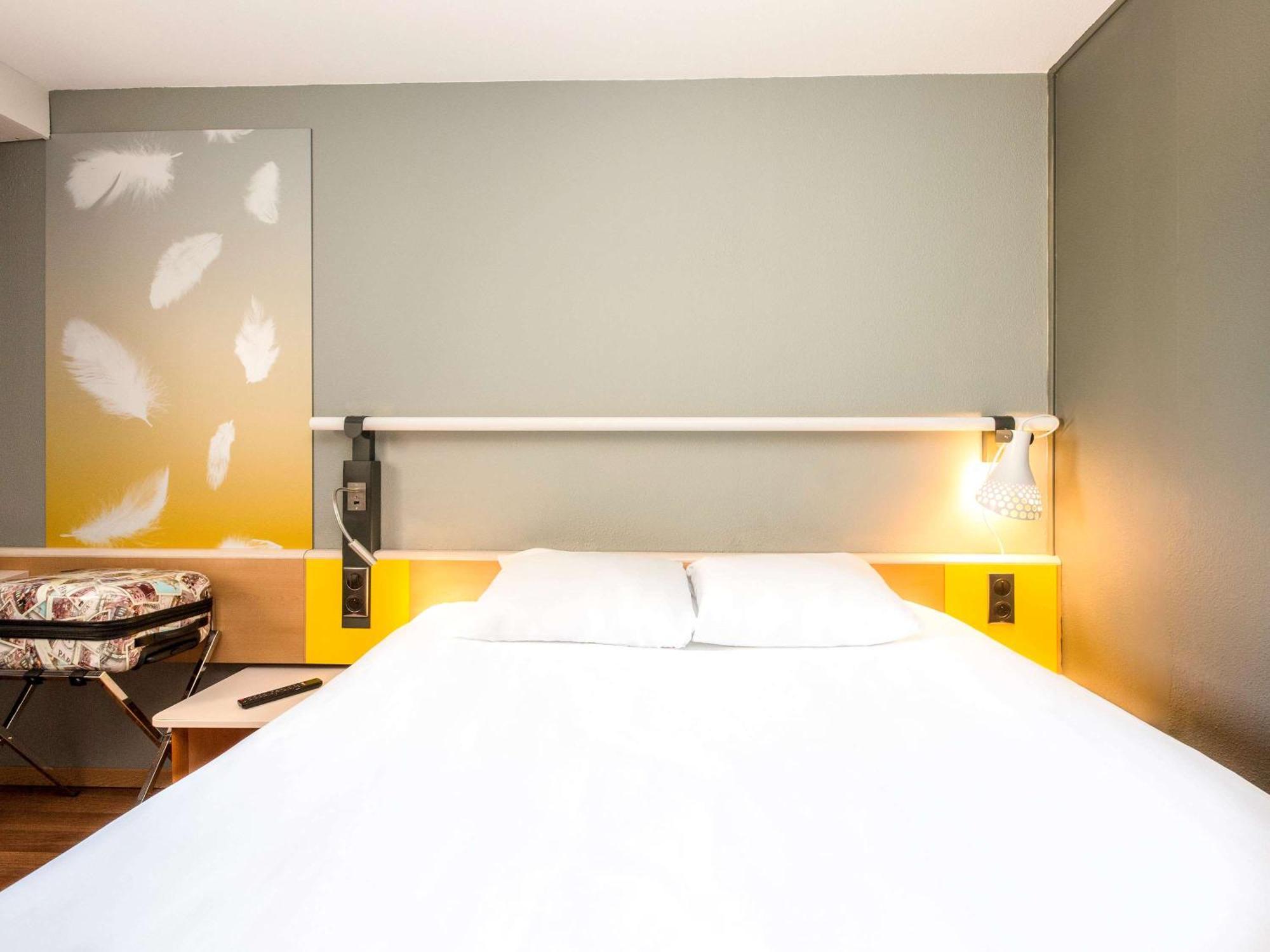 Ibis Sisteron Hotel Exterior photo