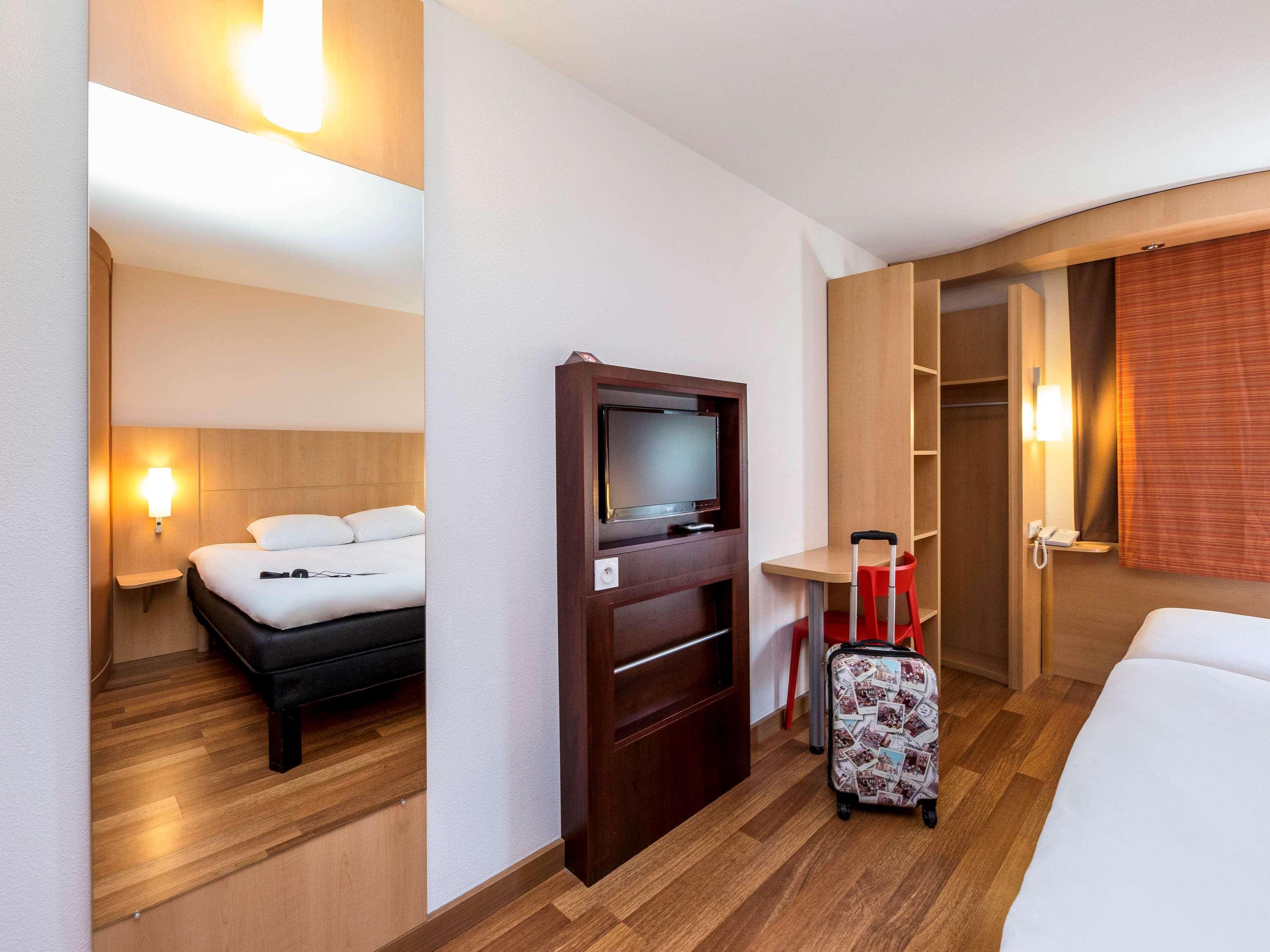 Ibis Sisteron Hotel Exterior photo